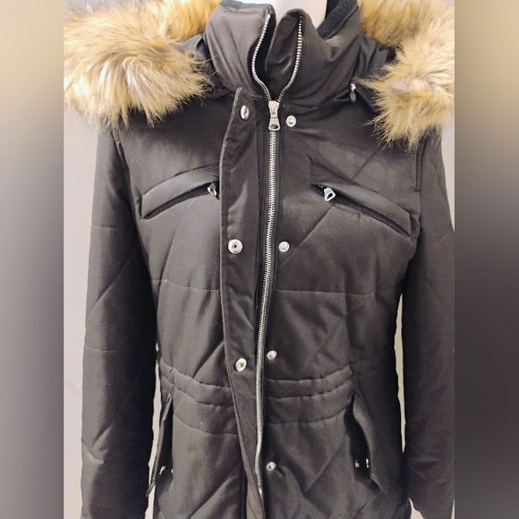 Women's Zara Trafaluc Size Medium hooded coat black puffer Removable Hood & Fur - Picture 2 of 15
